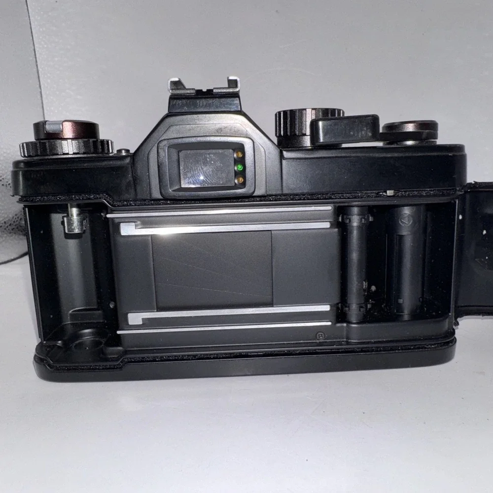 Chinon LED Promaster 35mm SLR Film Camera with Two Lenses‎ and A Flash Untested